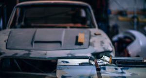 Peníze na opravu automobilu