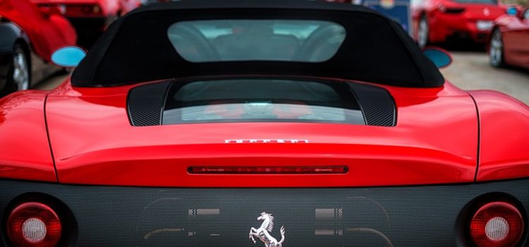 Nejdražší vozy automobilky Ferrari. Dokázali byste si na ně našetřit?