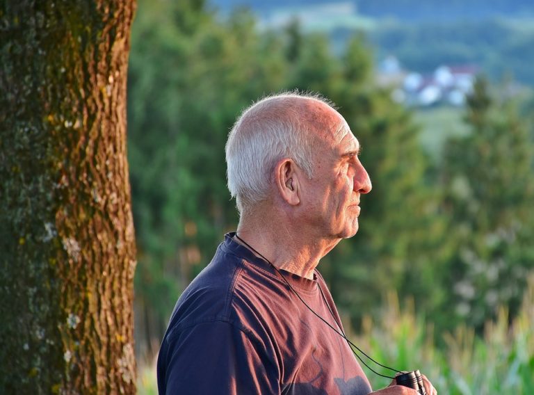 Češi a spoření