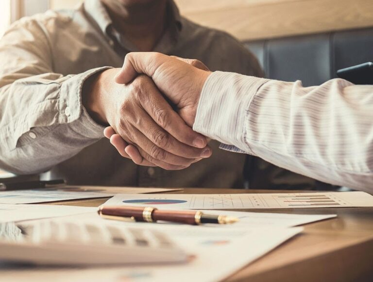 Síla franchisingu: jak začít podnikat, i když nemáte zkušenosti?