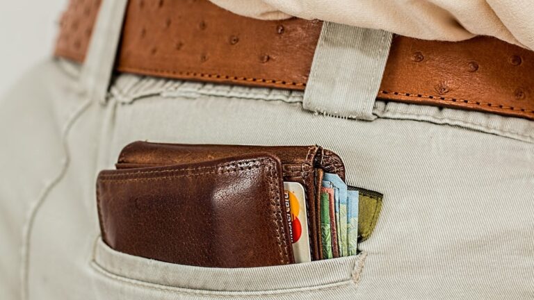 Neautorizovaná platba: reklamace u banky a lhůty